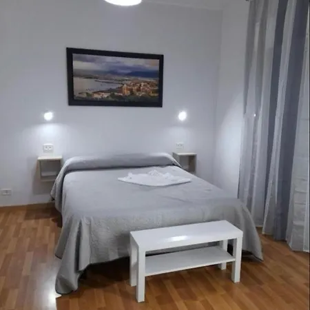 Guest house La Porta Delle Eolie 2.0 *